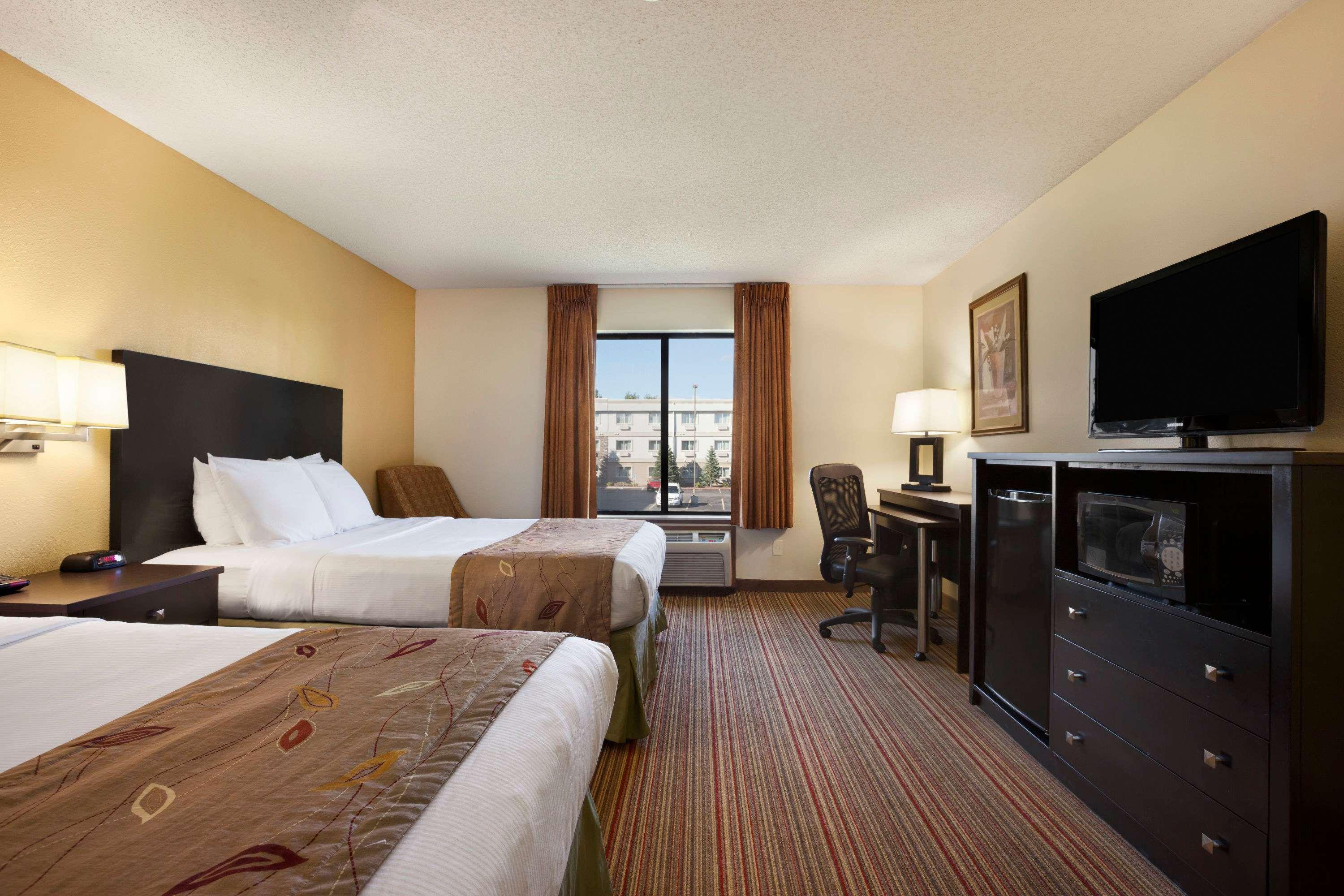 Ramada By Wyndham Wisconsin Dells I-90 Hotel Eksteriør billede
